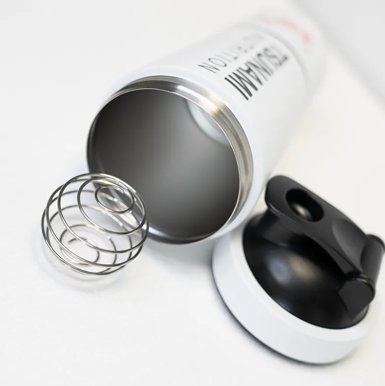 Shaker Metal Bianco con Portapillole 600 ml + 200 ml