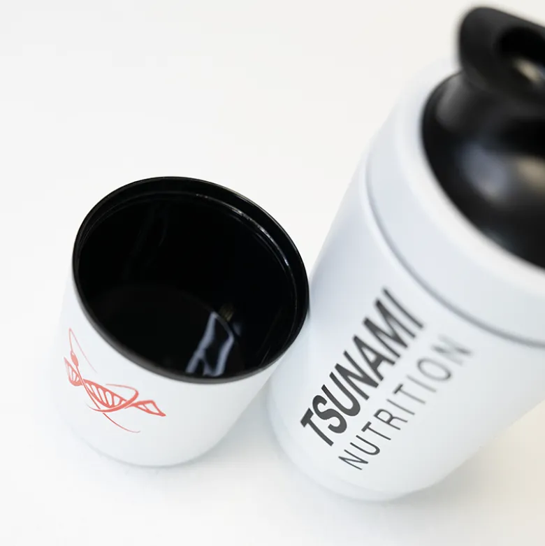 Shaker Metal Bianco con Portapillole 600 ml + 200 ml