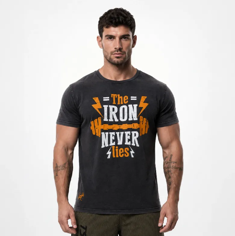 T-Shirt Vintage "THE IRON NEVER LIES"
